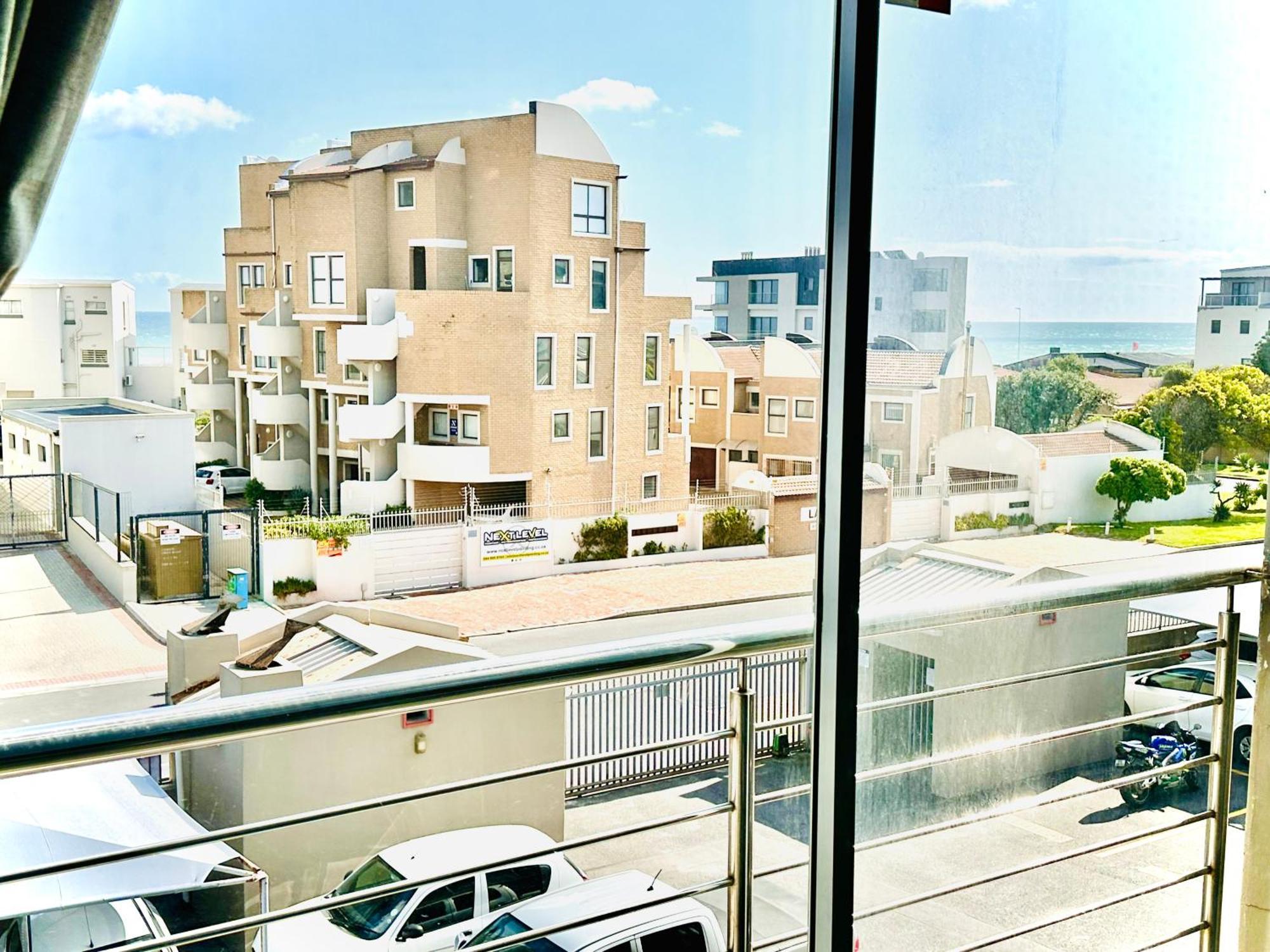 Caline Vip Apartments, Beach Close Bloubergstrand Dış mekan fotoğraf